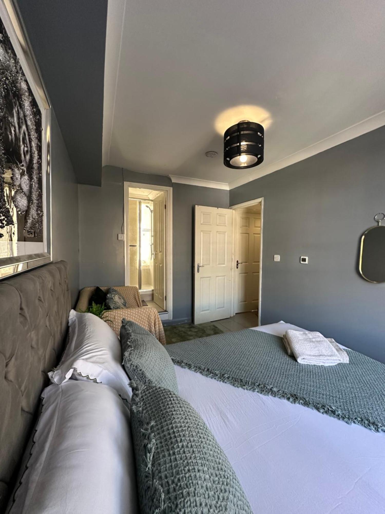 "Bright & Spacious" 3 Bedroom Flat By Kings Cross, St Pancras Station!!!!64 London Exterior photo